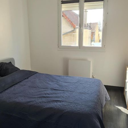 Ferienwohnung Jolie F1 Neuf Et Fonctionnel Argenteuil Exterior foto